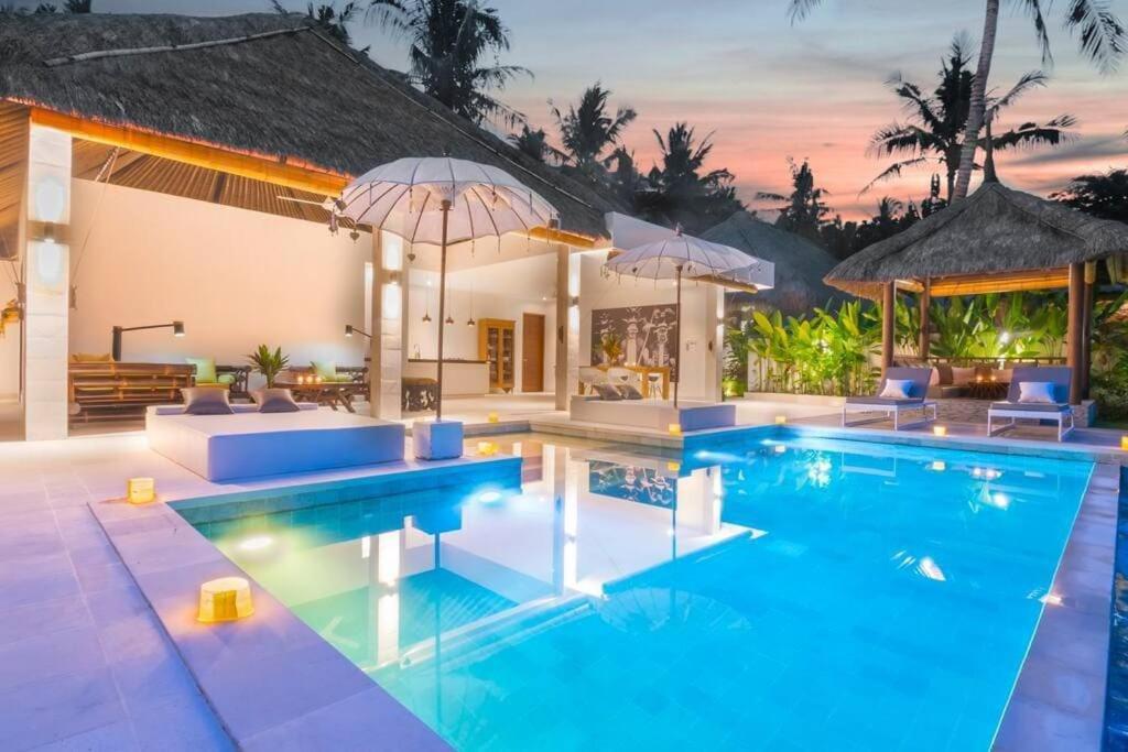 Villa Hidden Pearl, With Private Cook And Pool Karangasem Amlapura Exterior foto